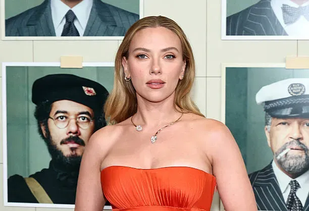 Scarlett Johansson “La idea del matrimonio es muy romántica; pero no creo que sea algo natural”